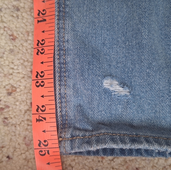 American Eagle Distressed Ripped Mom Jeans Size 4 Short - Picture 7 of 9